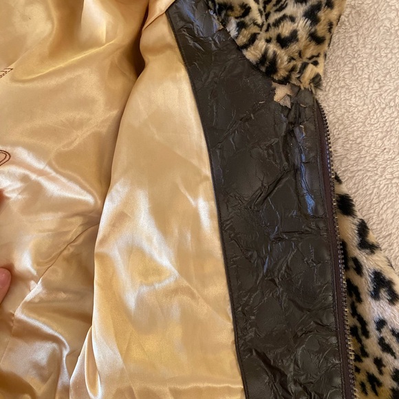 Faux Fur Leopard Jacket - Picture 3 of 4